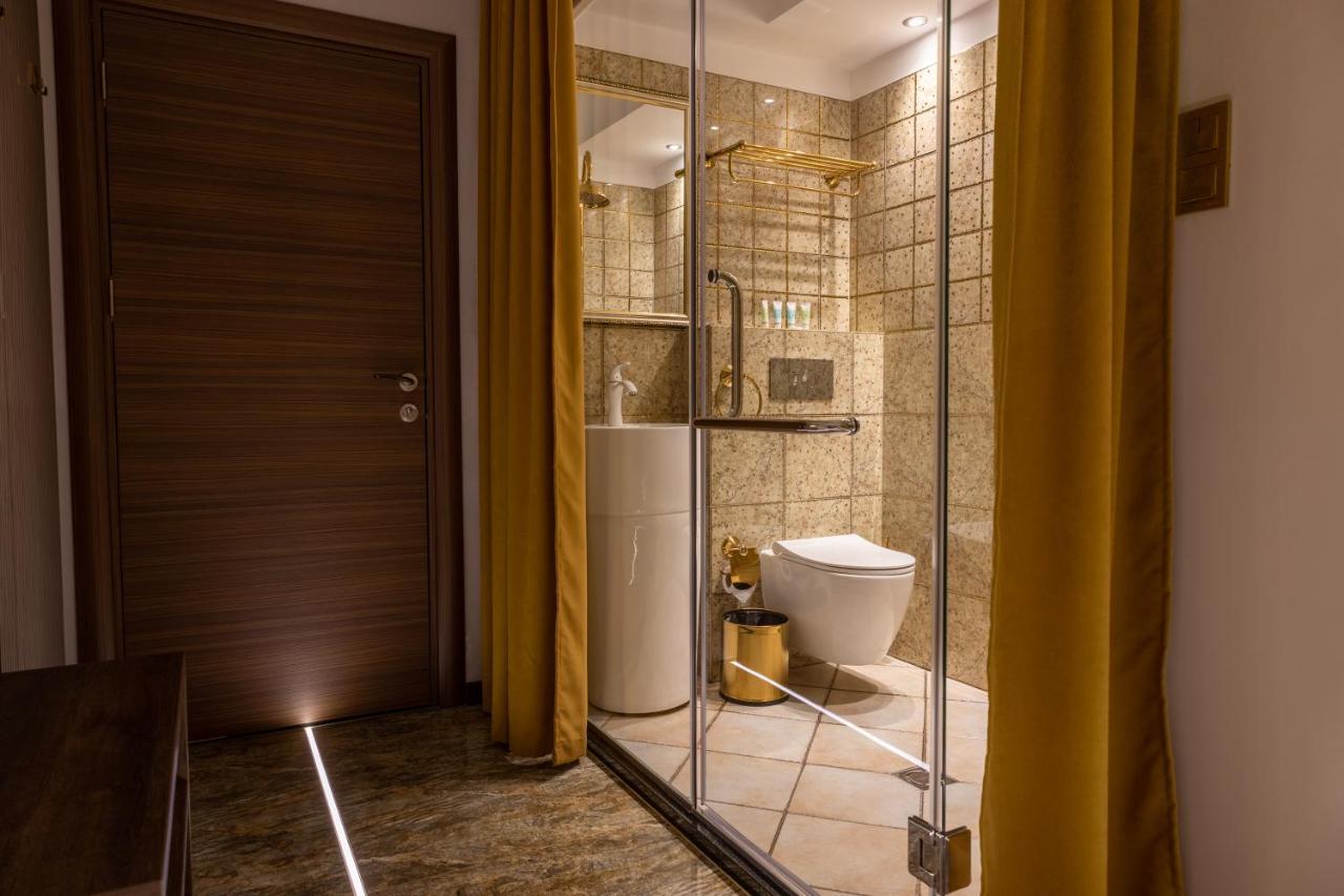 Hidden Bank: Golden Appartement Plovdiv Buitenkant foto